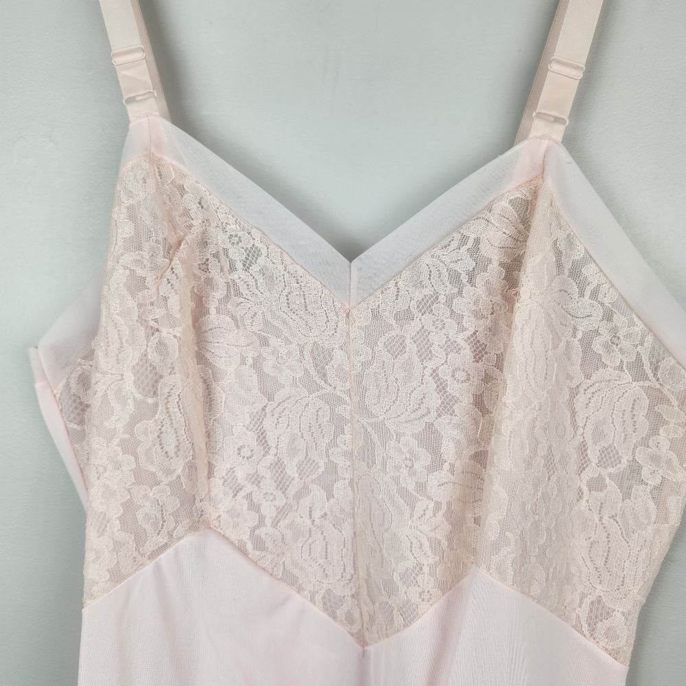 50s Vintage Trillium Pink Chemise Lingerie - Picture 3 of 8